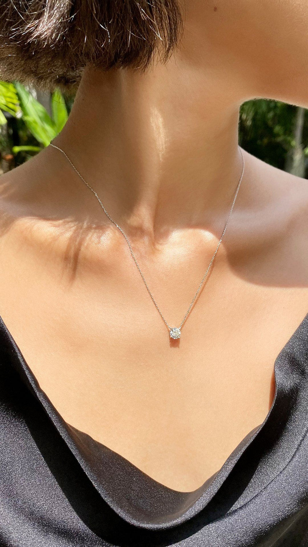 Lunara 1CT – Round Solitaire Pendant