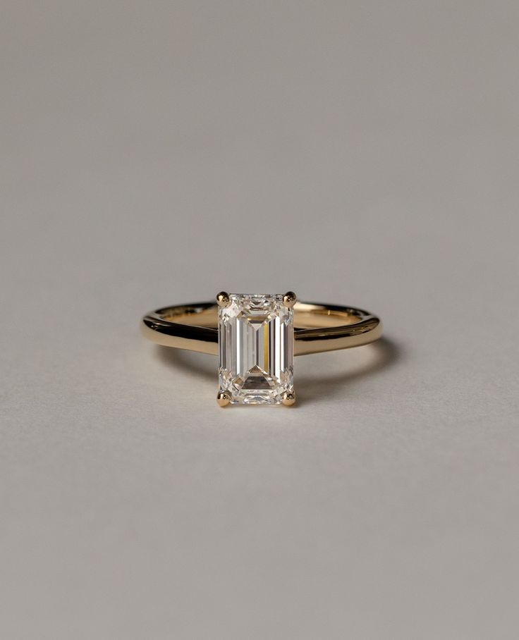 Verdant Elegance Solitaire