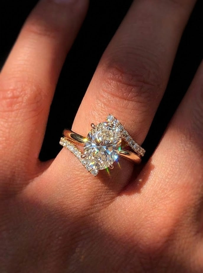 Lumineux Twirl Solitaire